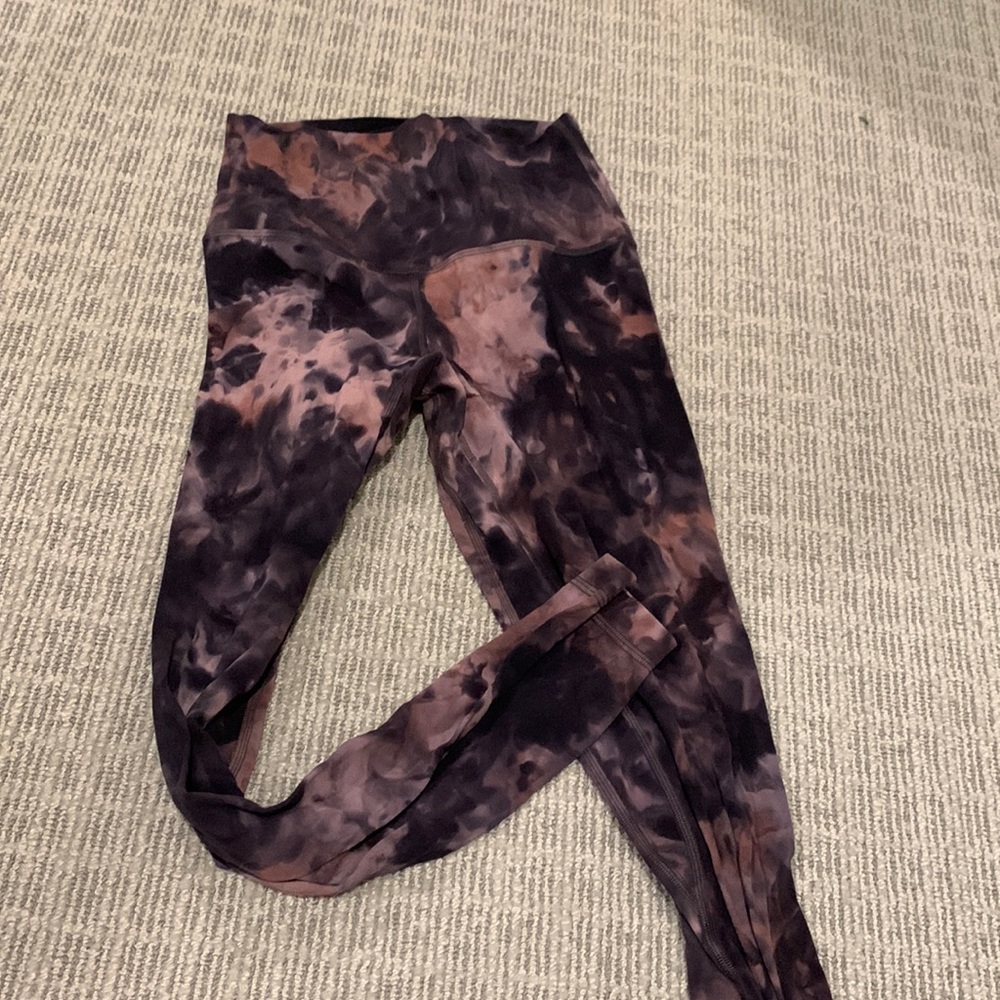 Tie dye lululemon leggings size 4